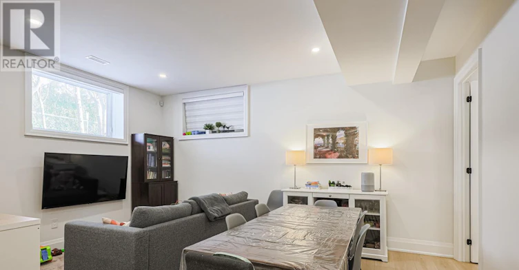93 Gorman Park Road, Toronto, ON, M3H 3K6 - 6