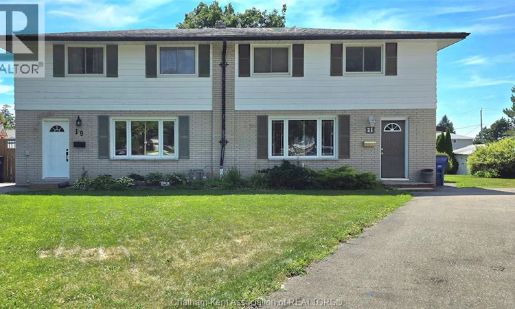 21 Chestnut Drive
