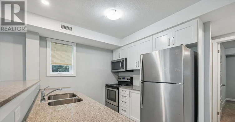 C1-190 Century Hill Drive, Kitchener, ON, N2E 0G9 - 8