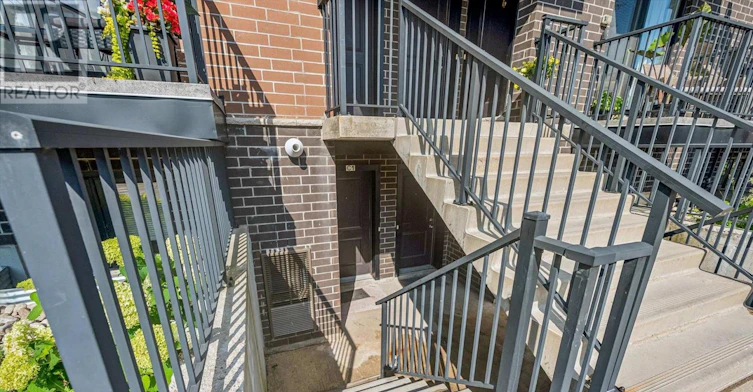 C1-190 Century Hill Drive, Kitchener, ON, N2E 0G9 - 2