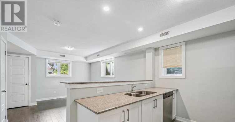 C1-190 Century Hill Drive, Kitchener, ON, N2E 0G9 - 9