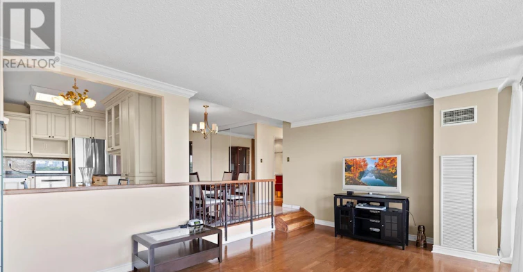 711-240 Scarlett Road, Toronto, ON, M6N 4X4 - 11