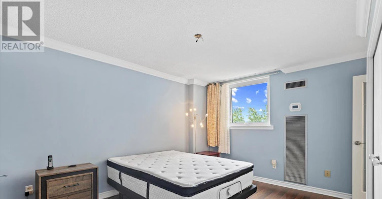 711-240 Scarlett Road, Toronto, ON, M6N 4X4 - 18