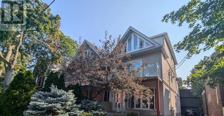 UPPER A-193 Brunswick Avenue, Toronto, ON, M5S 2M4