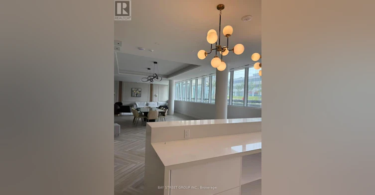 611-705 Davis Drive, Newmarket, ON, L3Y 0J1 - 11