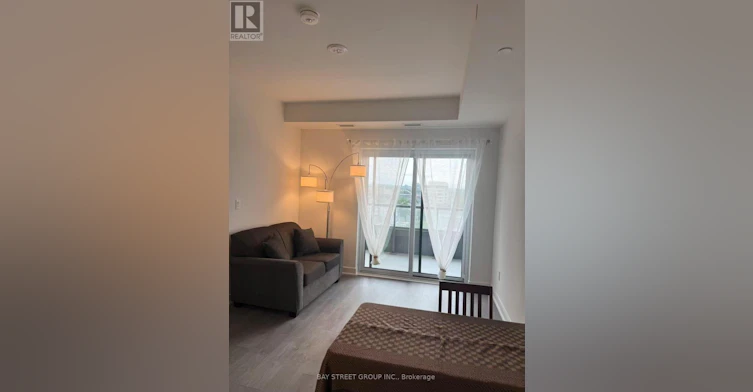 611-705 Davis Drive, Newmarket, ON, L3Y 0J1 - 4