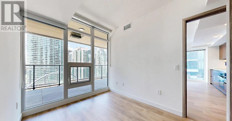 3805-3 Concord Cityplace Way, Toronto, ON, M5V 0X4 - 14
