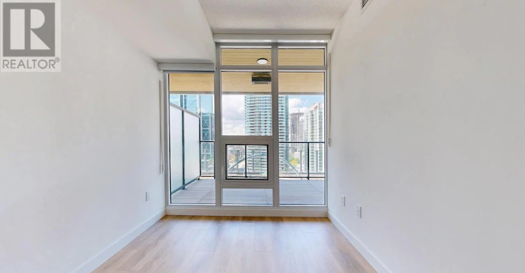 3805-3 Concord Cityplace Way, Toronto, ON, M5V 0X4 - 13