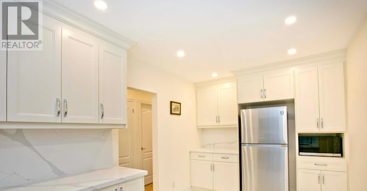 UPPER-19 Oldborough Circle, Toronto, ON, M2J 3A1 - 11