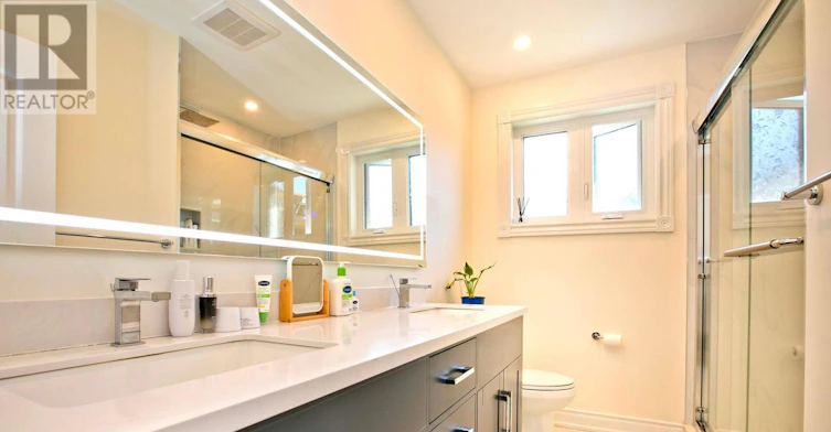 UPPER-19 Oldborough Circle, Toronto, ON, M2J 3A1 - 20