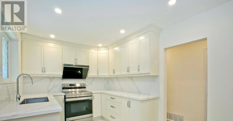 UPPER-19 Oldborough Circle, Toronto, ON, M2J 3A1 - 9