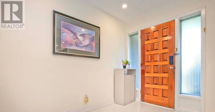 UPPER-19 Oldborough Circle, Toronto, ON, M2J 3A1 - 21