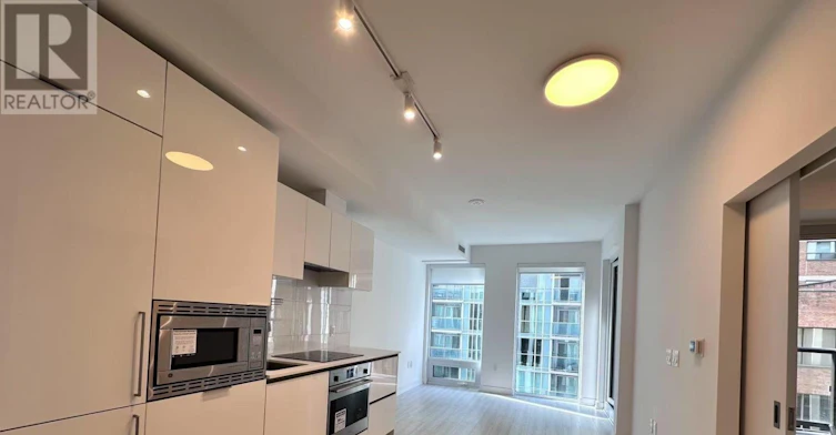 521-121 St Patrick Street, Toronto, ON, M5T 3C1 - 4