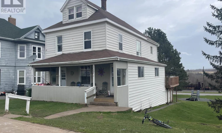 147 Mackay Street