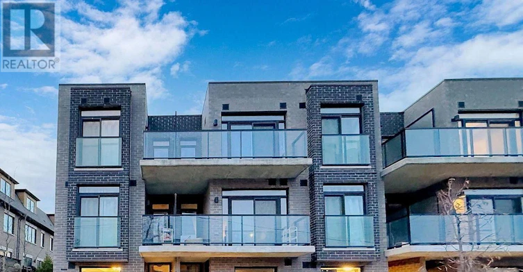TH 3-260 Finch Avenue E, Toronto, ON, M2N 0L3