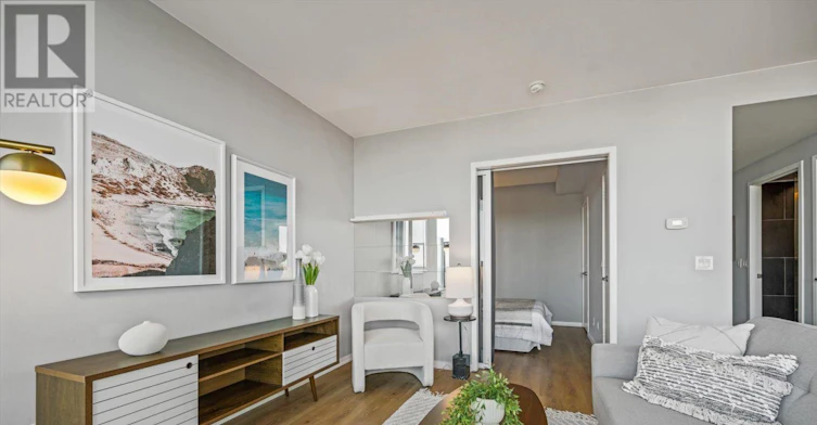 4002-1 Bloor Street E, Toronto, ON, M4W 0A8 - 9