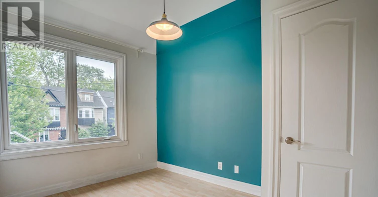 20 Connaught Avenue, Toronto, ON, M4L 2V9 - 18