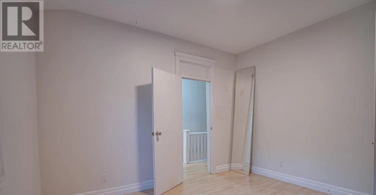 20 Connaught Avenue, Toronto, ON, M4L 2V9 - 22