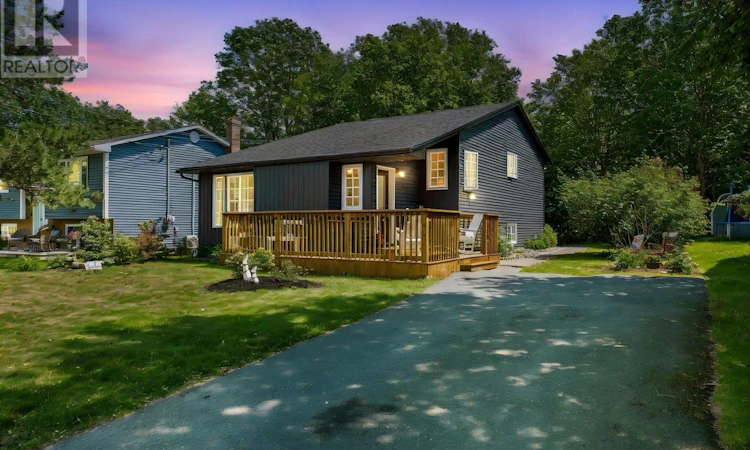 44 Tantling Crescent