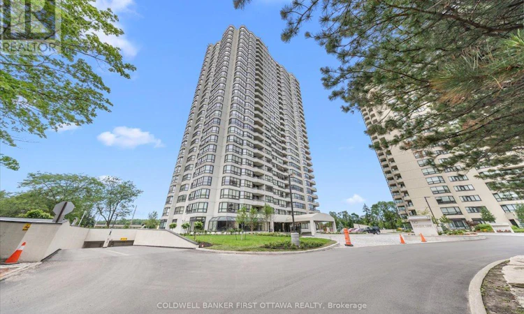 606-1510 Riverside Drive W