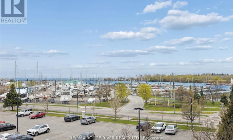 305-340 Watson Street W