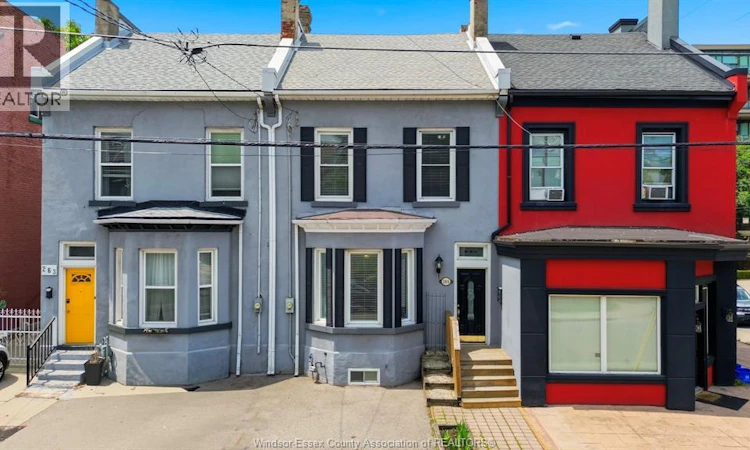 265 Macnab Street North