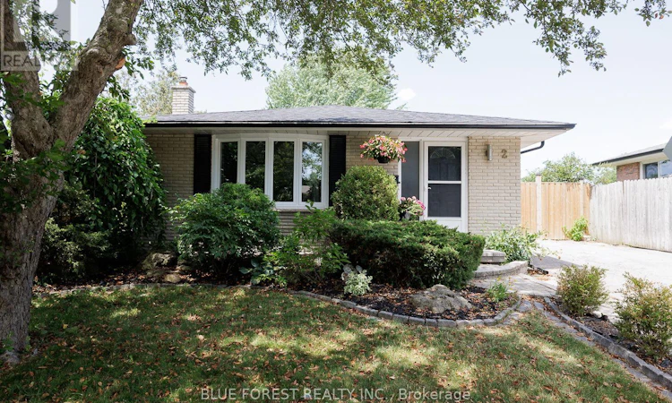 2 Surrey Crescent