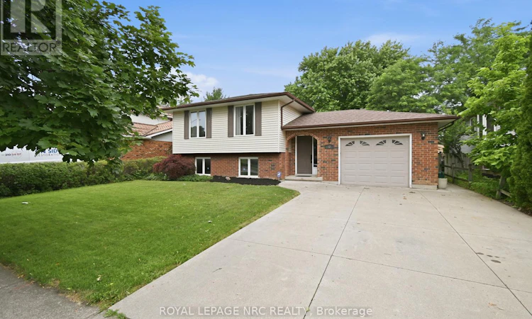 12 Harvest Oak Drive