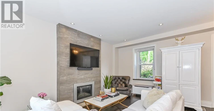 37 Meadowview Avenue, Guelph, ON, N1H 5S7 - 6