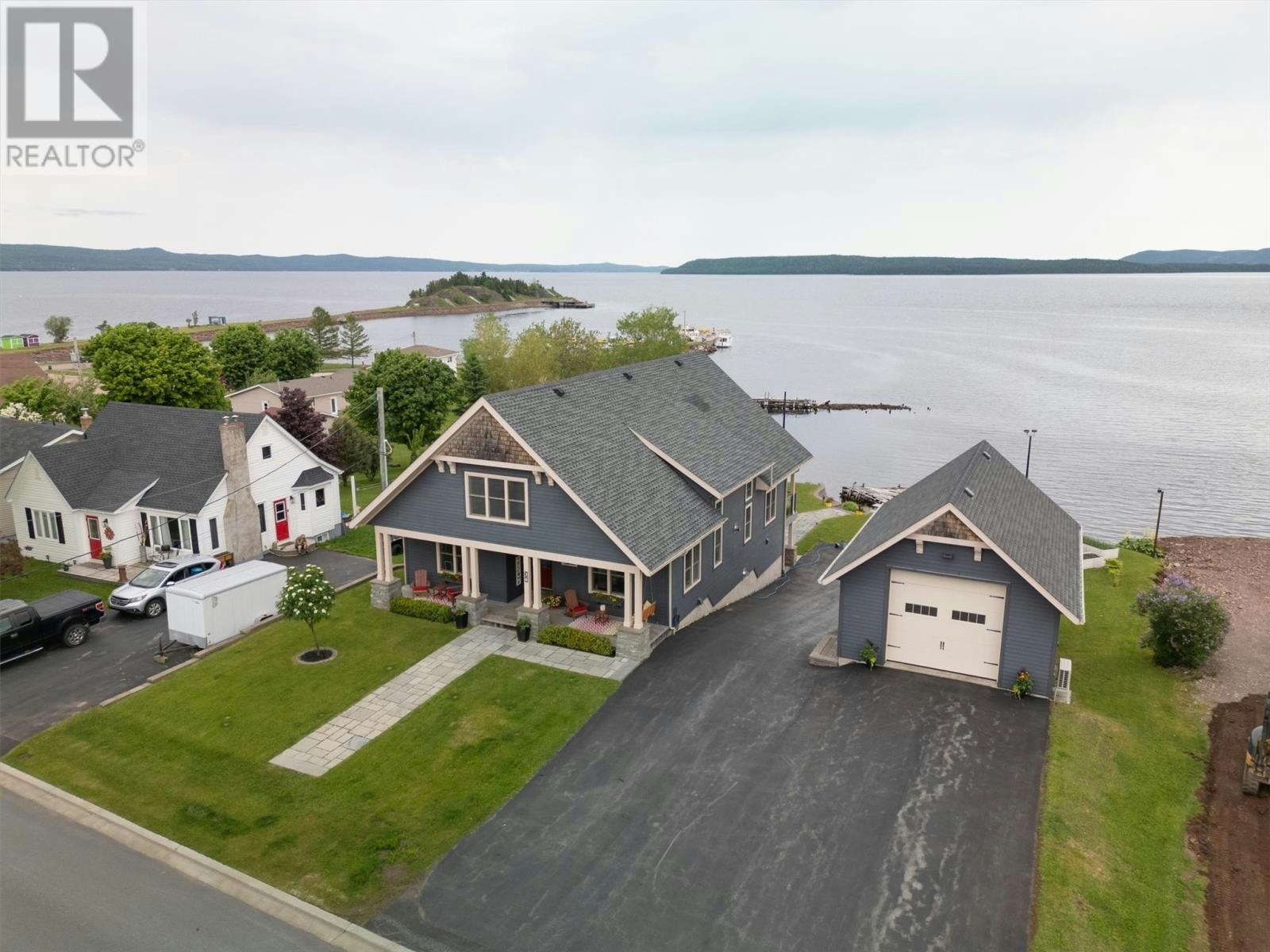 28 Church Road, Botwood, NL, A0H 1E0