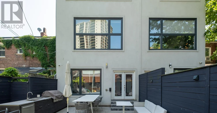 94 Cambridge Avenue, Toronto, ON, M4K 2L4 - 23