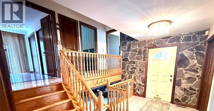377 Fairway, Tecumseh, ON, N8N 2Y9 - 6