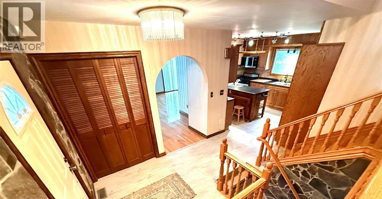 377 Fairway, Tecumseh, ON, N8N 2Y9 - 7