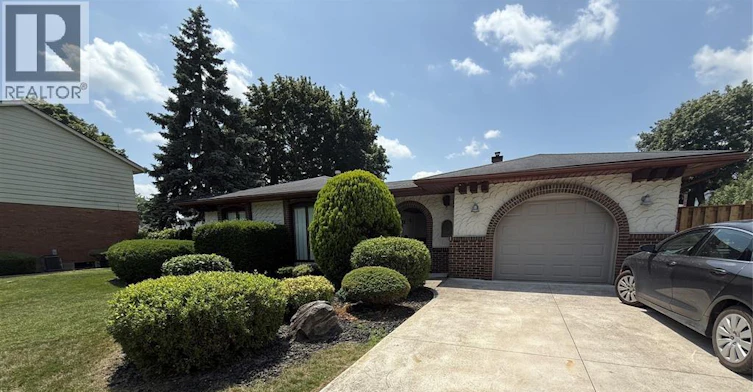 377 Fairway, Tecumseh, ON, N8N 2Y9 - 2