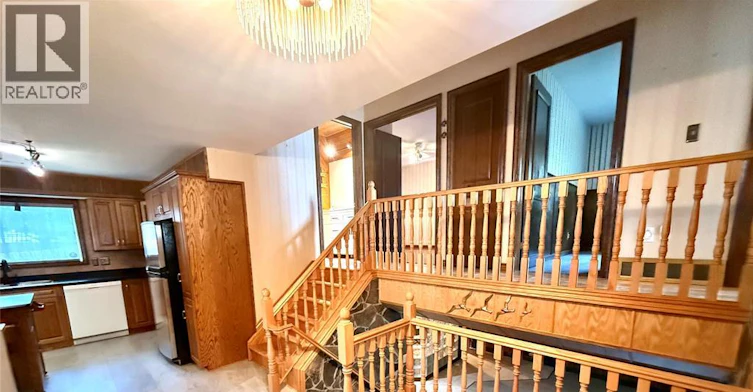 377 Fairway, Tecumseh, ON, N8N 2Y9 - 5