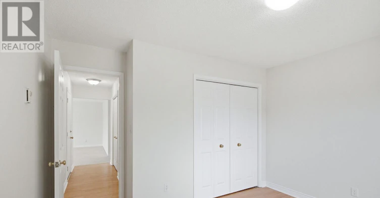 314 Hillside Avenue, Oshawa, ON, L1J 1T5 - 16