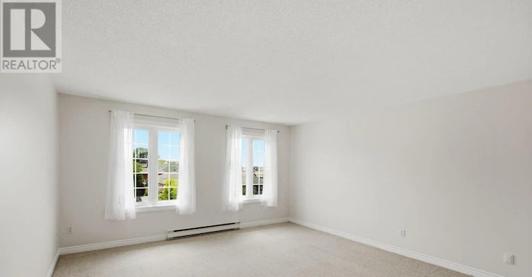 314 Hillside Avenue, Oshawa, ON, L1J 1T5 - 4