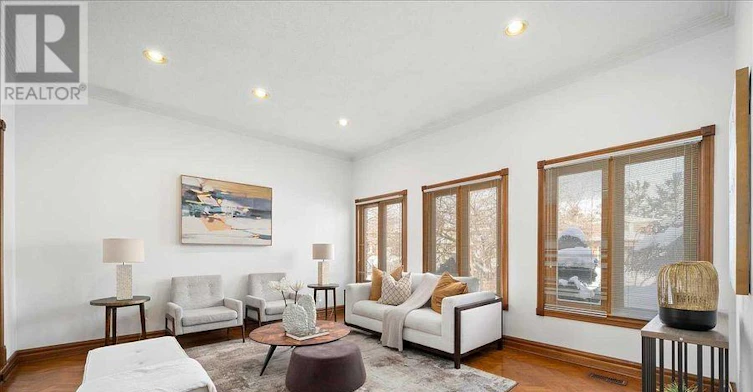49 Lund Street, Richmond Hill, ON, L4C 9V7 - 3