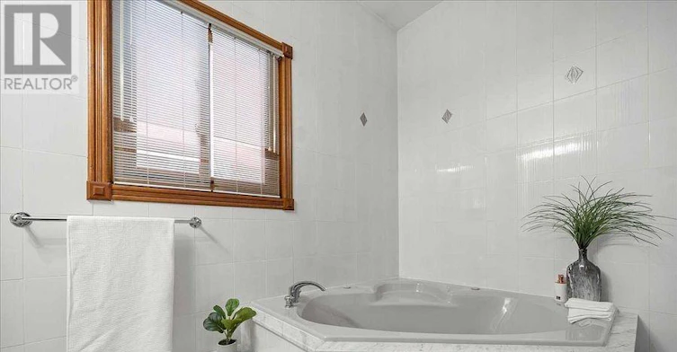 49 Lund Street, Richmond Hill, ON, L4C 9V7 - 18