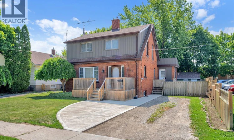 44 Alexandra Avenue