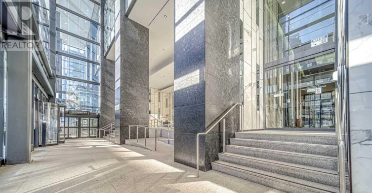 2703-488 University Avenue, Toronto, ON, M5G 0C1 - 2