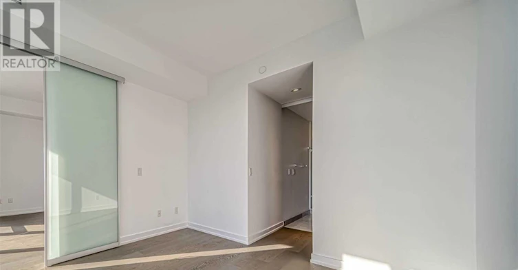 2703-488 University Avenue, Toronto, ON, M5G 0C1 - 12