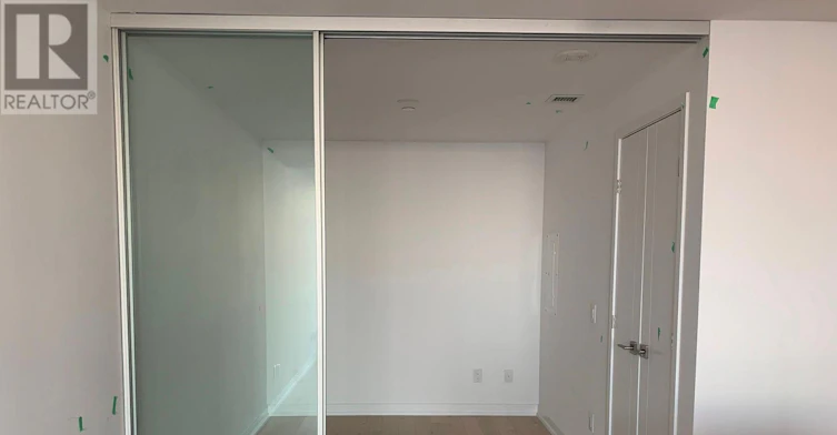 2703-488 University Avenue, Toronto, ON, M5G 0C1 - 11