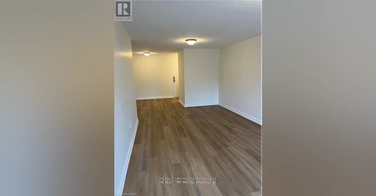 211-583 Mornington Avenue, London, ON, N5Y 3E9 - 2