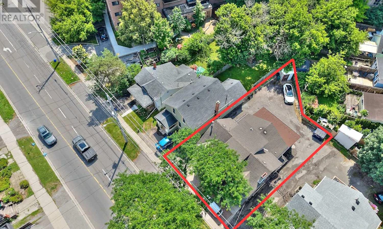 50 Welland Avenue
