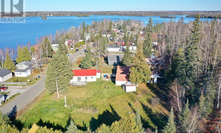 MOONBEAM-42 Lefebvre Peninsula Road