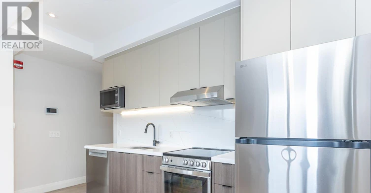204-1000 Bathurst Street, Toronto, ON, M5R 3G7 - 8