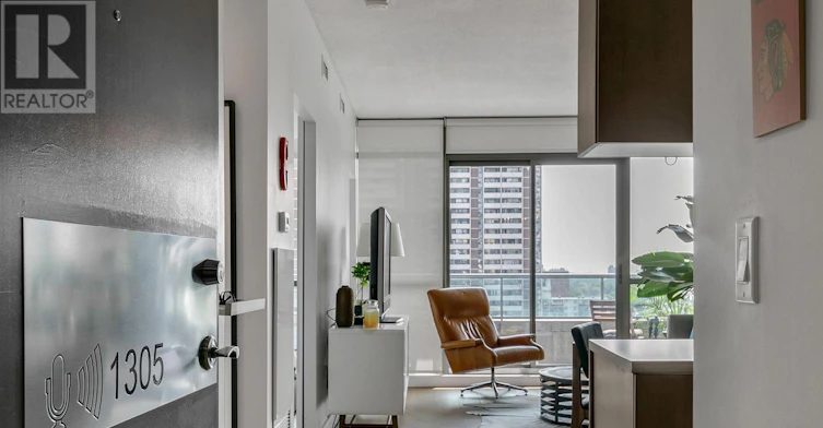 1305-285 Mutual Street, Toronto, ON, M4Y 3C5 - 2