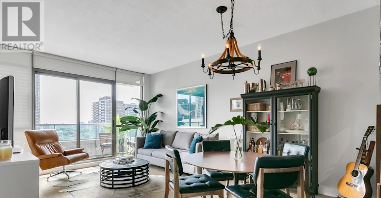 1305-285 Mutual Street, Toronto, ON, M4Y 3C5