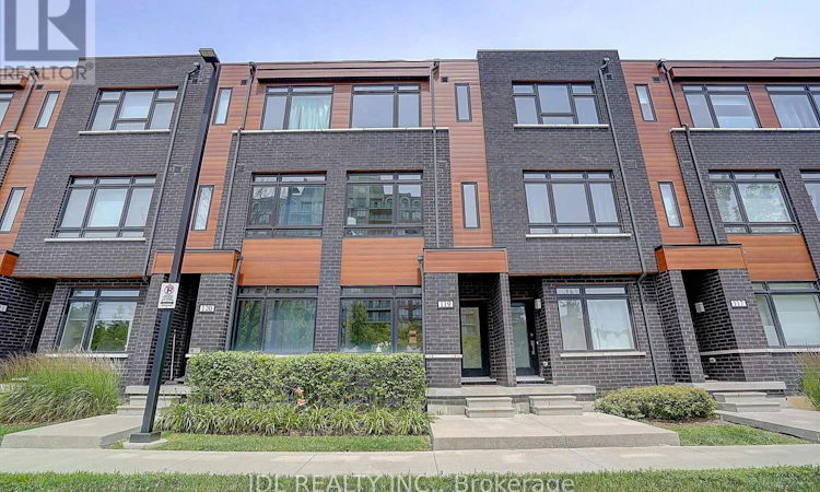 119-370 D Red Maple Road